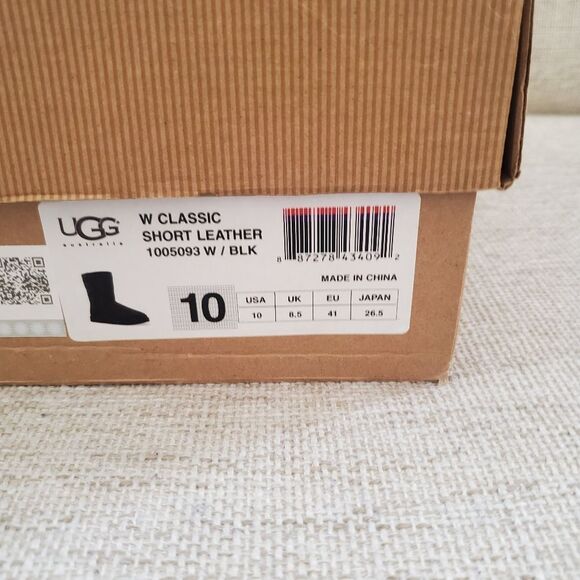 Ugg Leather Classic Short Water Resistant Boot Sz 10 - Picture 15 of 15